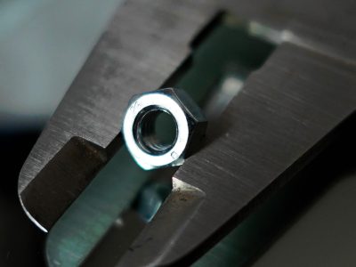 工业级汽车零件三维模型，金属质感渲染，高精度网格面数约80万，模型网工业设计专区资源展示
